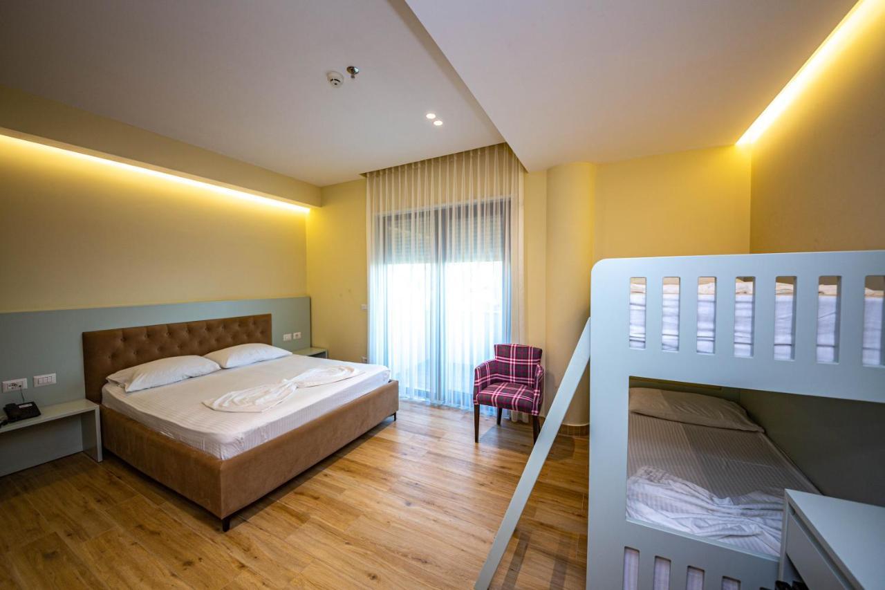 Hotel Bella Vista Shkallnur Экстерьер фото