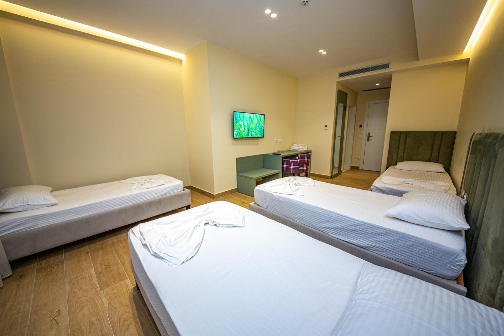 Hotel Bella Vista Shkallnur Экстерьер фото