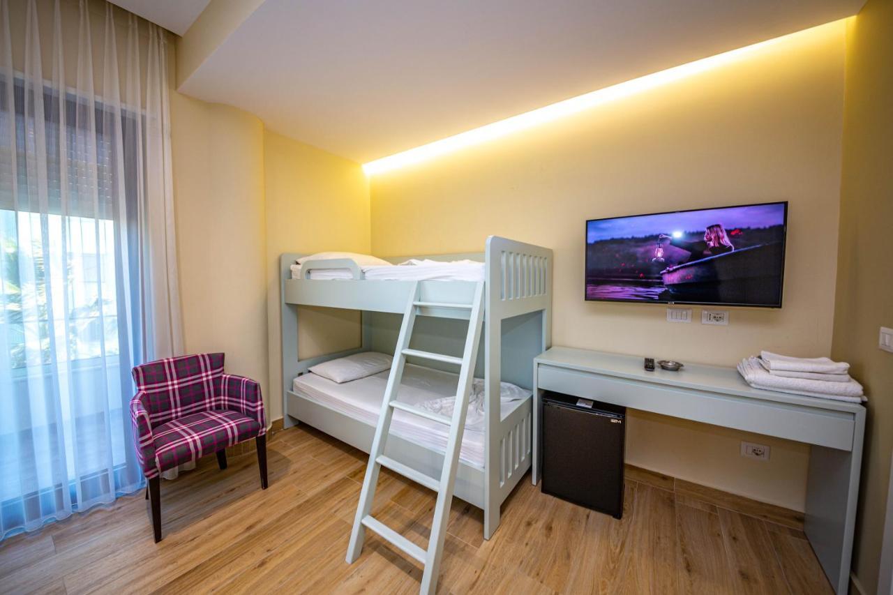 Hotel Bella Vista Shkallnur Экстерьер фото