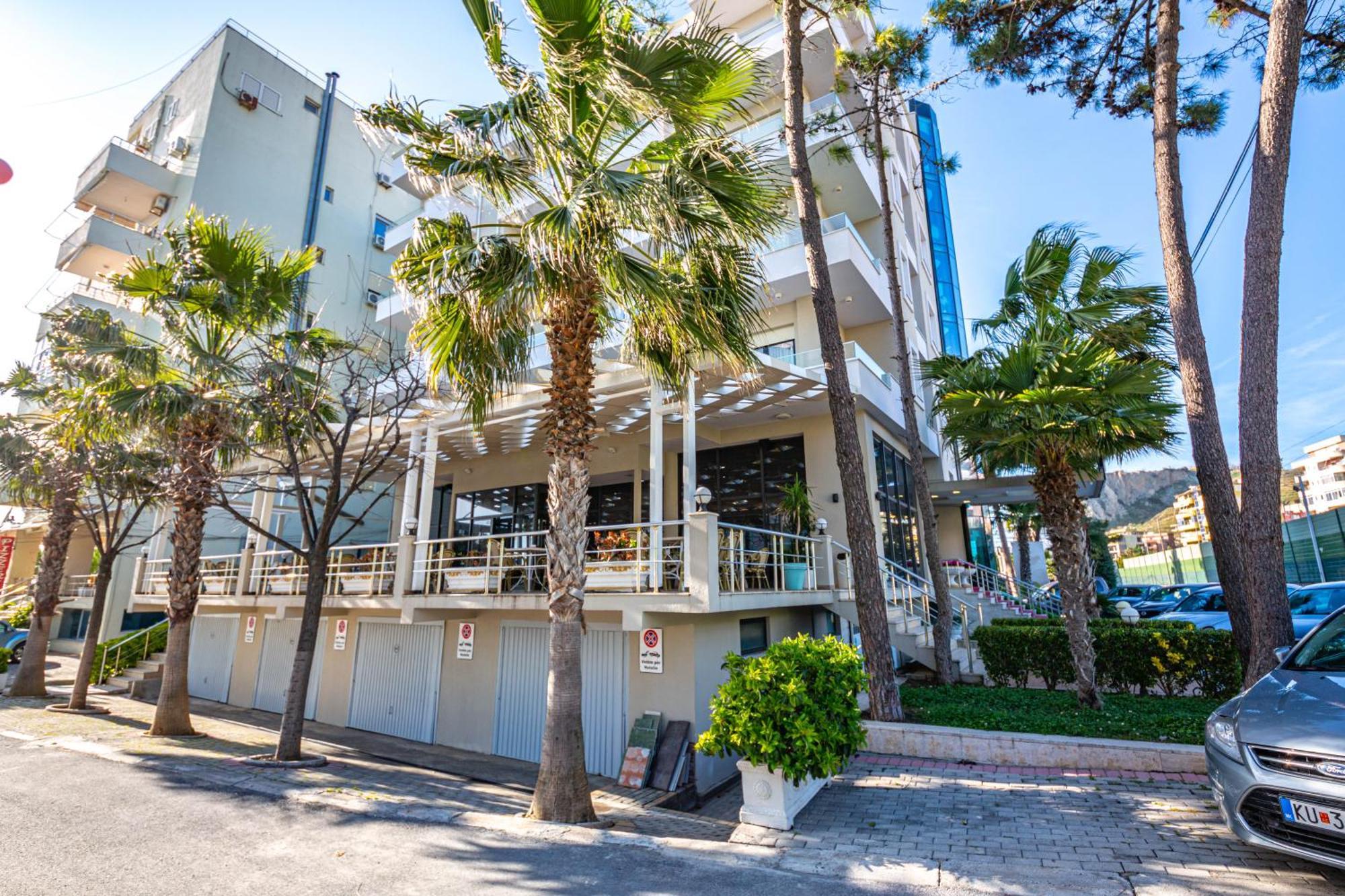 Hotel Bella Vista Shkallnur Экстерьер фото