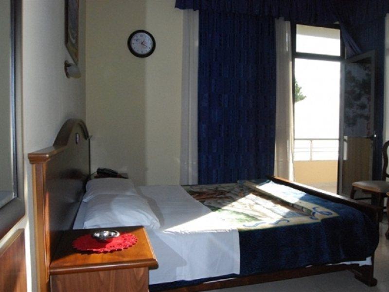 Hotel Bella Vista Shkallnur Экстерьер фото