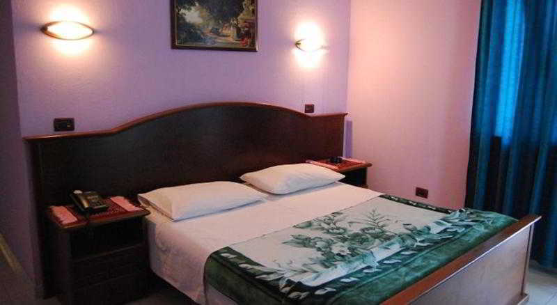 Hotel Bella Vista Shkallnur Экстерьер фото
